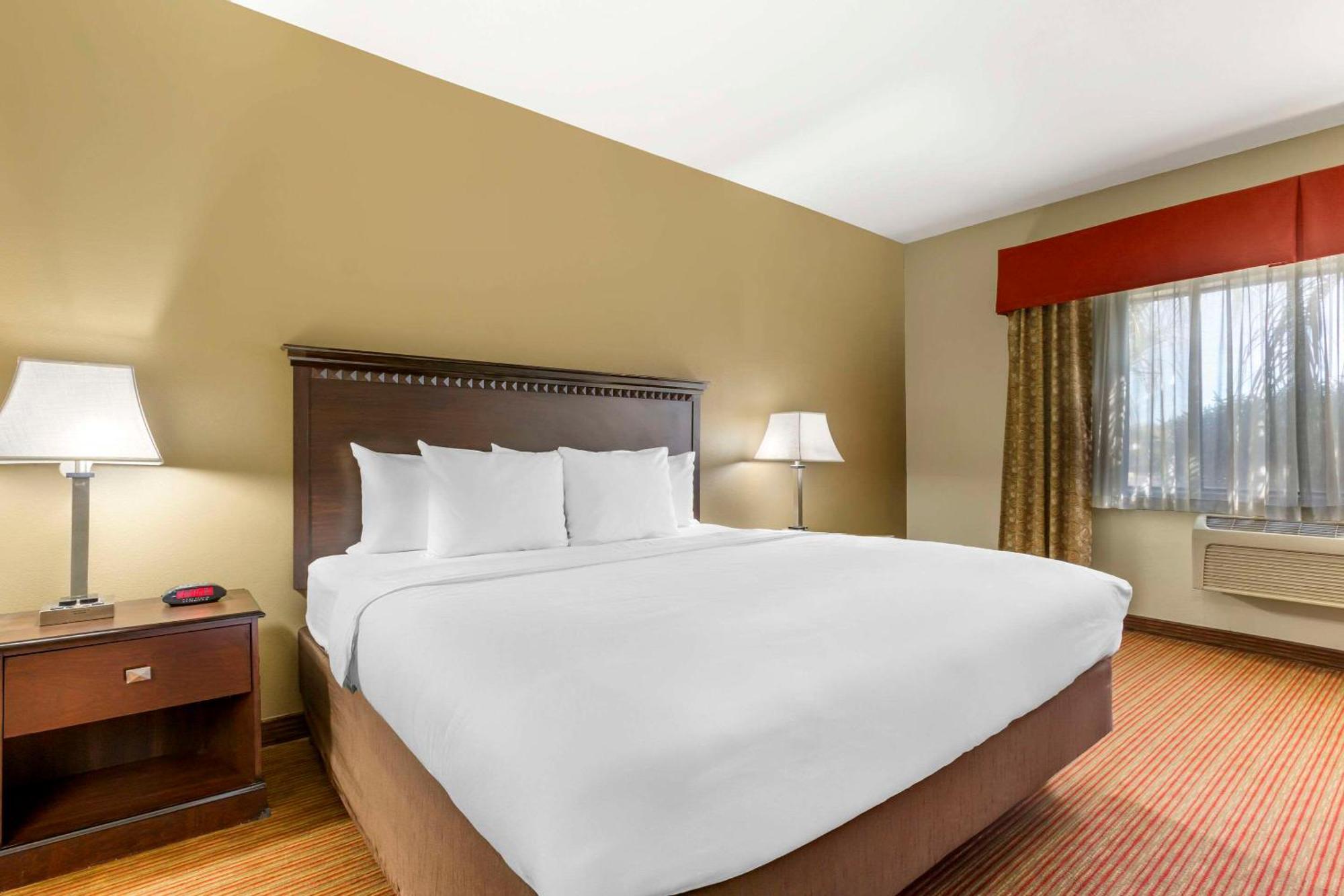 Comfort Inn West Phoenix at 27th Ave&I-I0 Eksteriør bilde