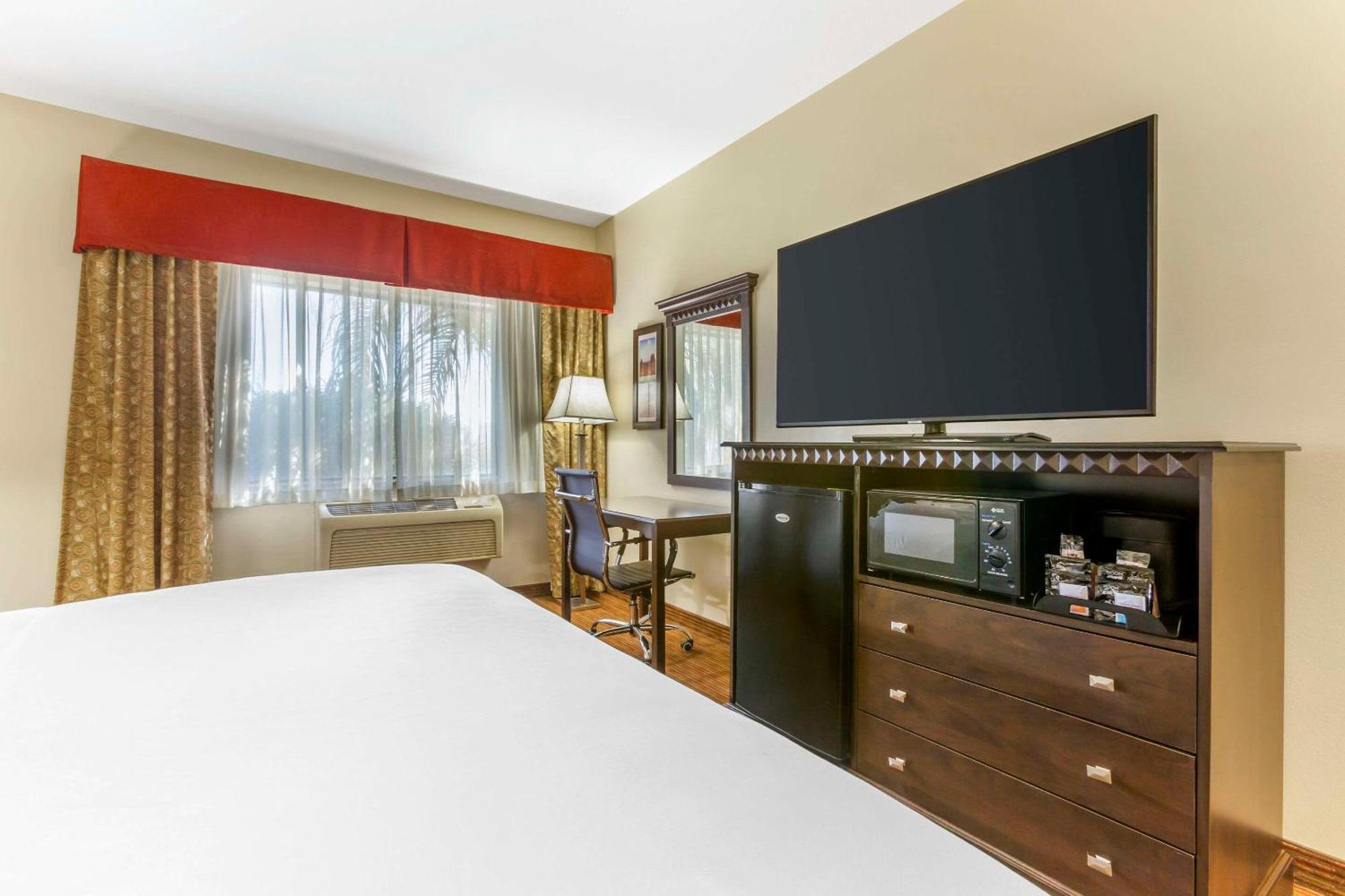 Comfort Inn West Phoenix at 27th Ave&I-I0 Eksteriør bilde